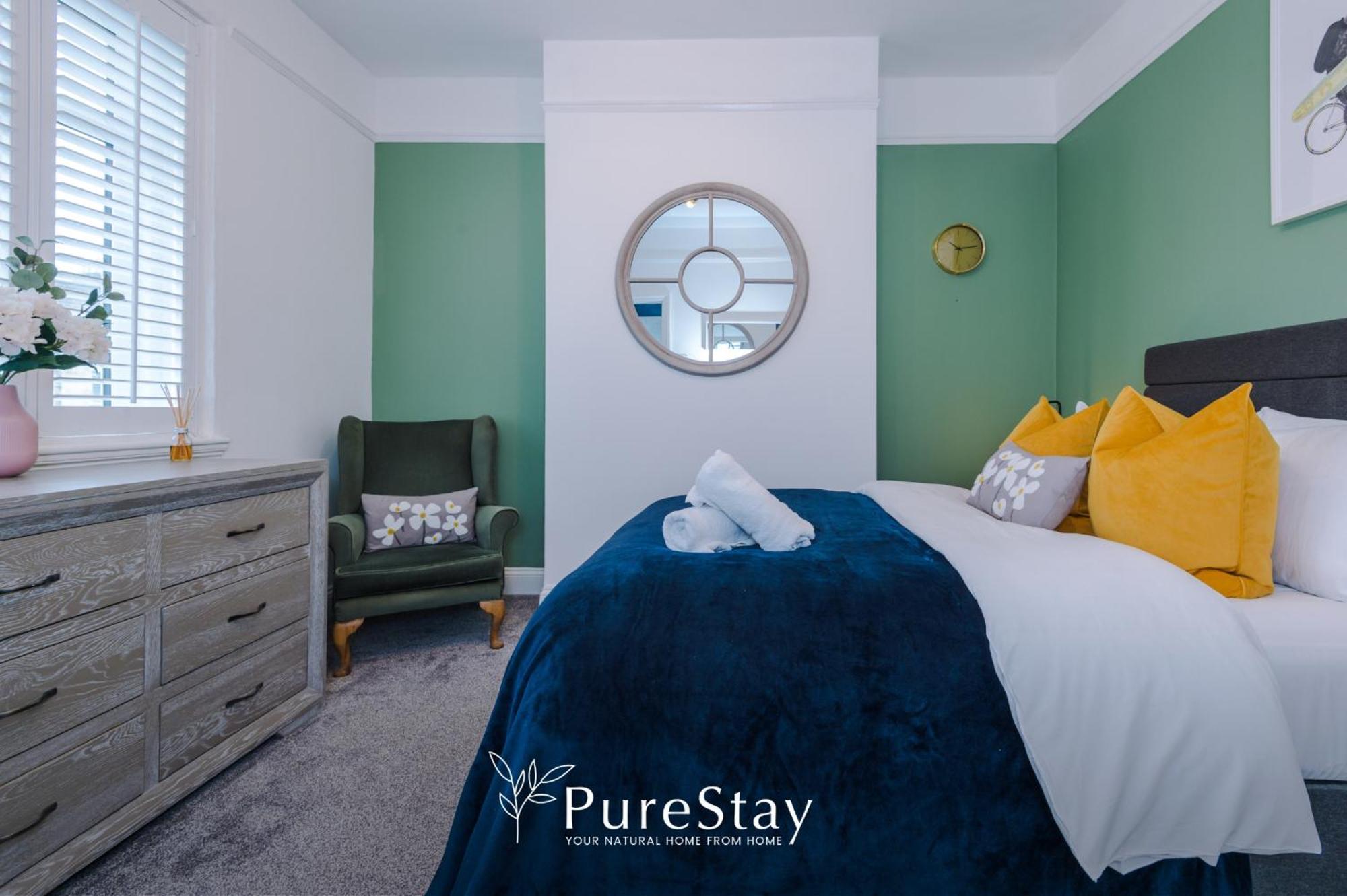 Incredible - Five Bedroom - 7 Actual Beds - 6 Bathroom House By Purestay - Central Bath With Parking Экстерьер фото